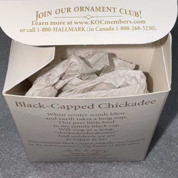 Hallmark Miniature Black-Capped Chickadee 2011 Ornament Beauty of Birds KOC RARE - Picture 6 of 13